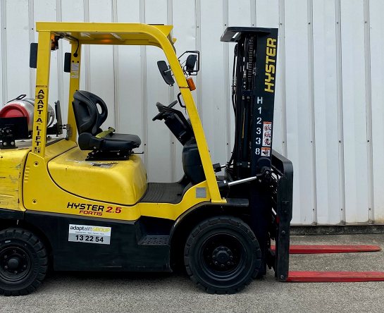 Used Forklift: HYSTER H2.5TX 