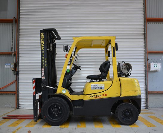 Used Forklift: HYSTER H3.0TX 