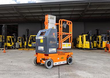 26ft / 7.5m Electric Vertical Mast Lift Hire