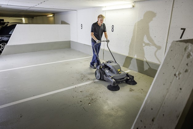 Kärcher KM 70/30 C BP 2SB Walk-behind sweeper