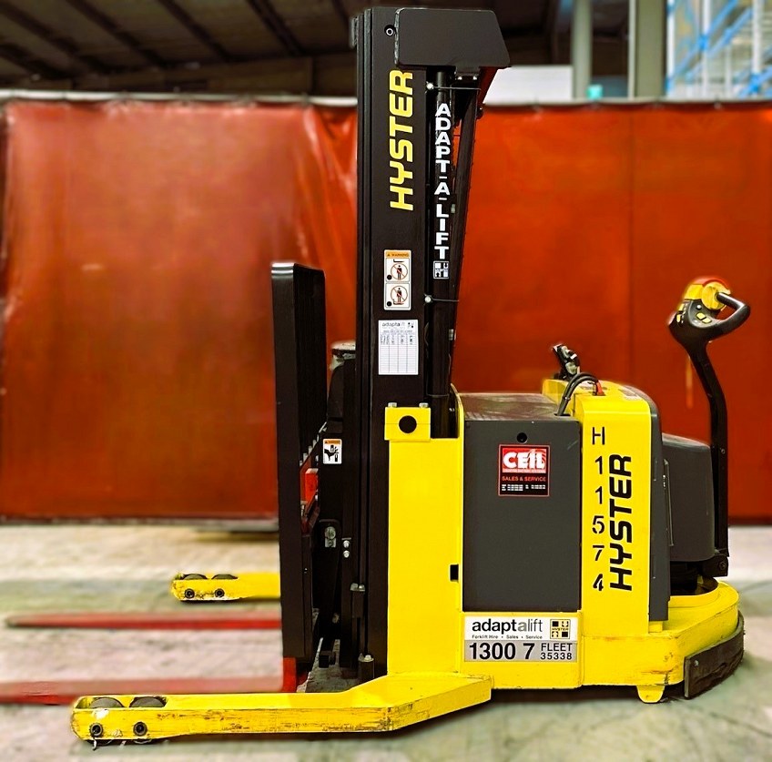 Used forklift: HYSTER W30ZR 