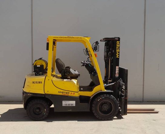 Used Forklift: HYSTER H3.0TX 