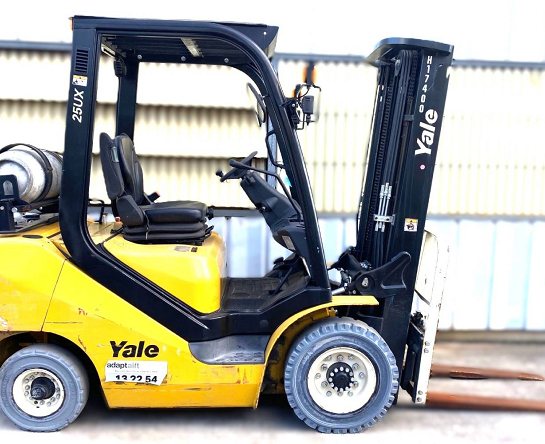 Used Forklift: YALE GLP25UX 