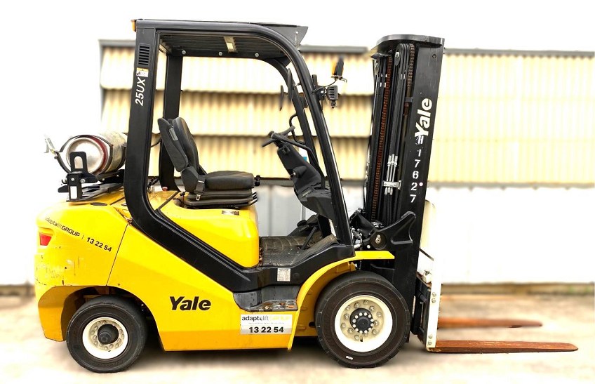 2021 Yale GLP25UX-37624616