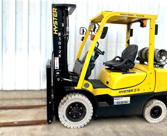 Used Forklift: HYSTER H2.5XT 