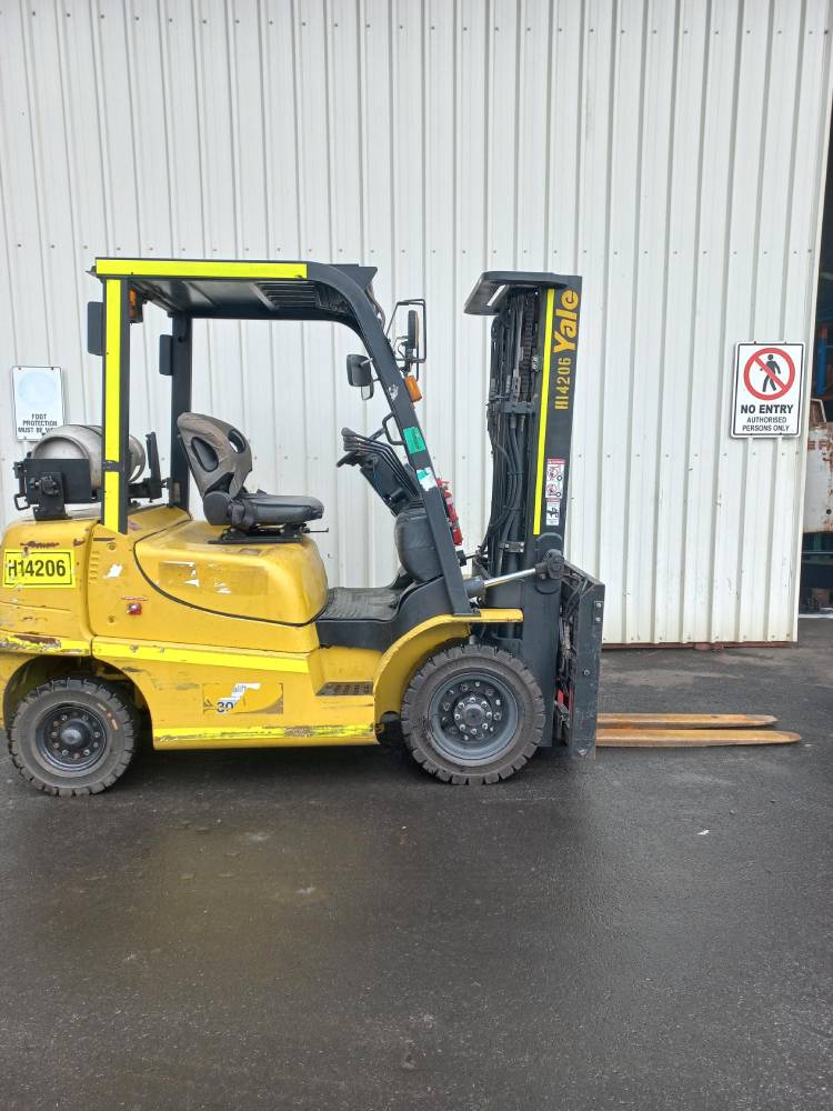 Used forklift: YALE GLP25TKE 