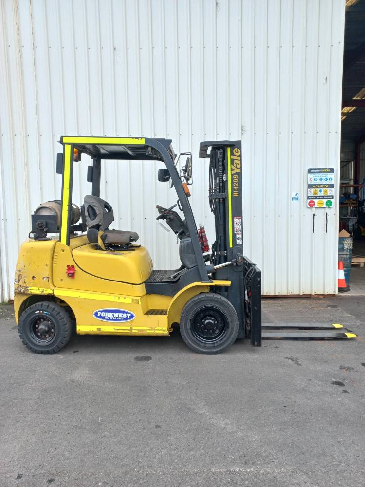 Used forklift: YALE GLP25TKE 