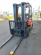 Used forklift: NISSAN 01ZPJ02A25U