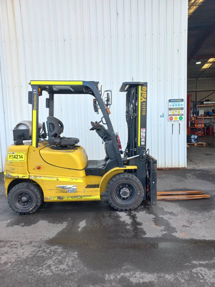 Used forklift: YALE GLP25TKE 