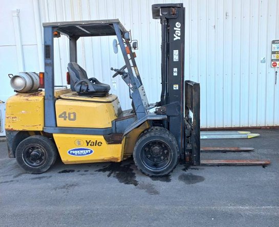 Used Forklift: YALE GLP40LH 