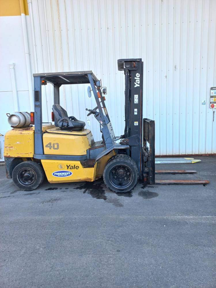 Used forklift: YALE GLP40LH 