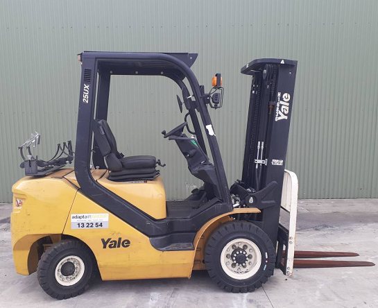 Used Forklift: YALE GLP25UX 