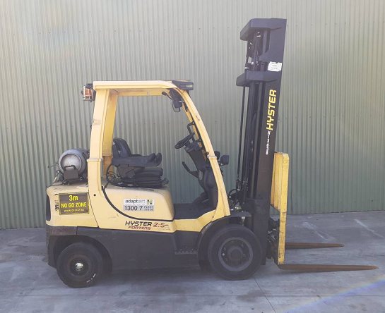 Used Forklift: HYSTER H2.5FT 