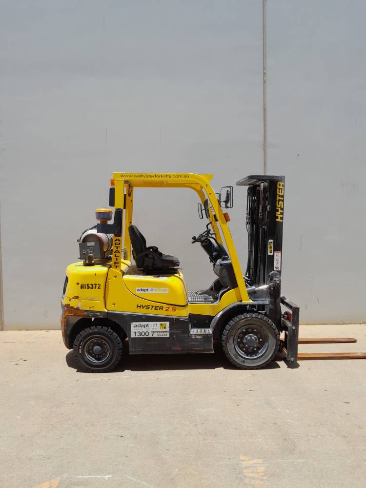 Used forklift: HYSTER H2.5XT 