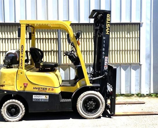 Used Forklift: HYSTER H2.5TX