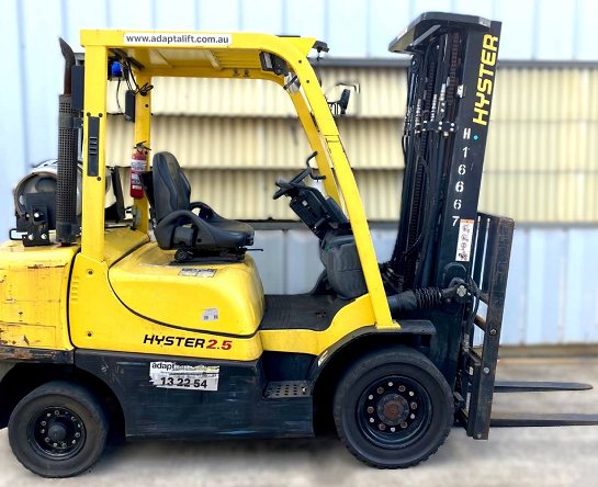 Used Forklift: HYSTER H2.5XT 