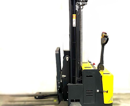 Used Forklift: LIFTSMART WRT15 