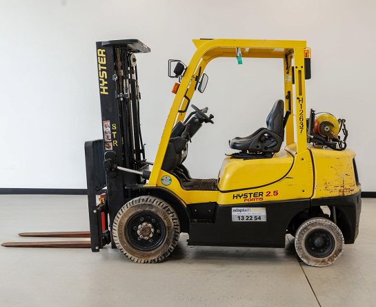 Used Forklift: HYSTER H2.5TX 