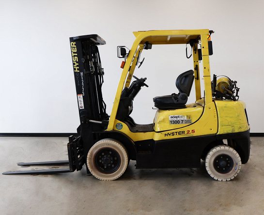 Used Forklift: HYSTER H2.5XT 