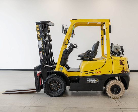 Used Forklift: HYSTER H2.5XT 