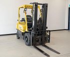 Used forklift: HYSTER H2.5XT