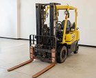 Used forklift: HYSTER H2.5XT