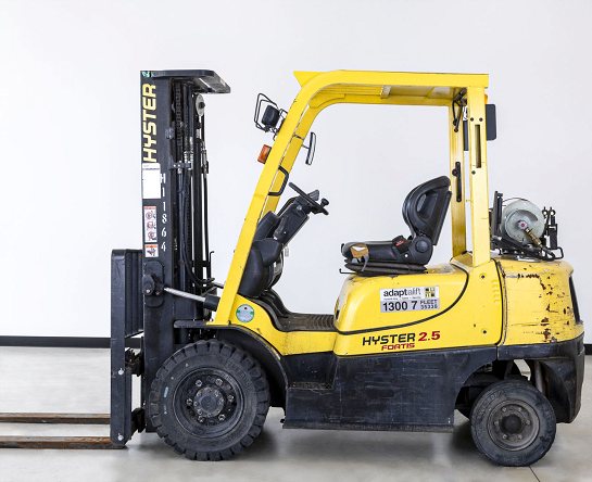 Used Forklift: HYSTER H2.5TX 