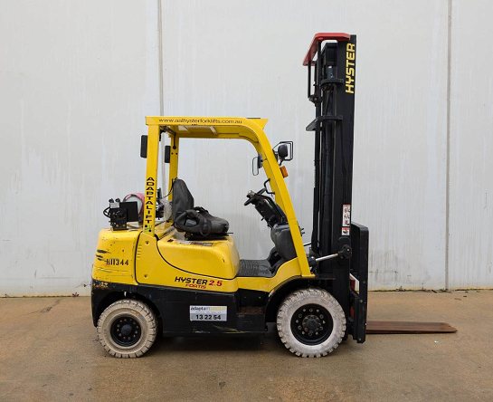 Used Forklift: HYSTER H2.5TX 