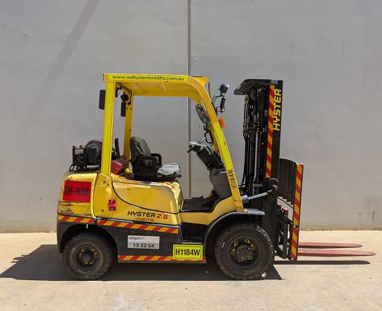 Used Forklift: HYSTER H2.5TX 