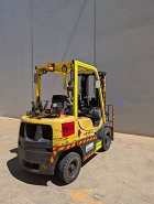 Used forklift: HYSTER H2.5TX