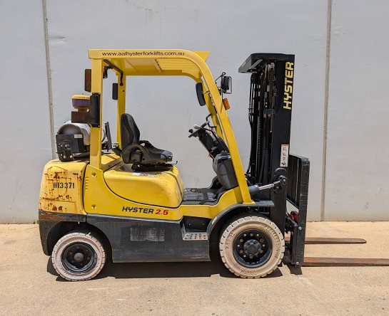 Used Forklift: HYSTER H2.5XT 