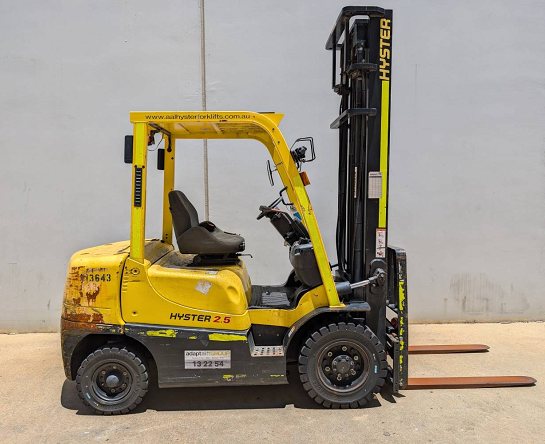 Used Forklift: HYSTER H2.5XT 