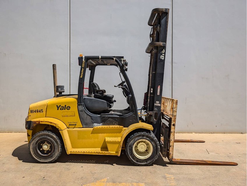 Used forklift: YALE GDP155VX 