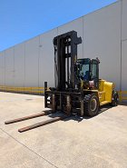 Used forklift: YALE GDP360EC