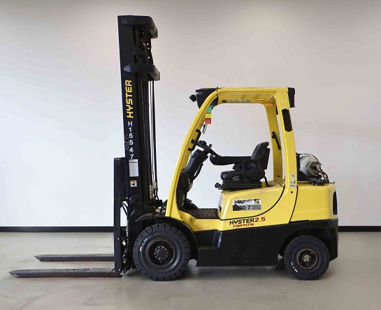 Used Forklift: HYSTER H2.5FT 