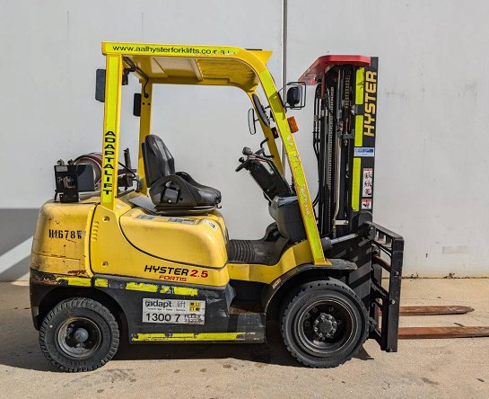 Used Forklift: HYSTER H2.5TX 