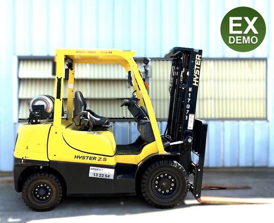 Used Forklift: HYSTER H2.5XT 