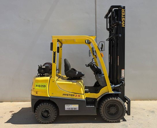 Used Forklift: HYSTER H2.5XT 