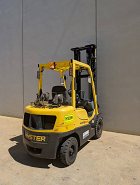 Used forklift: HYSTER H2.5XT