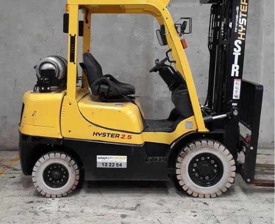 Used Forklift: HYSTER H2.5XT 