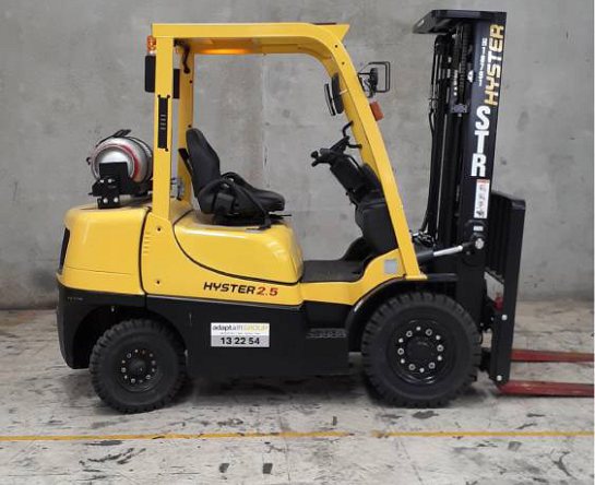 Used Forklift: HYSTER H2.5XT 