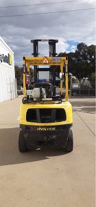 Used forklift: HYSTER H2.5TX