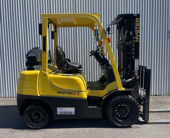 Used Forklift: HYSTER H2.5XT 