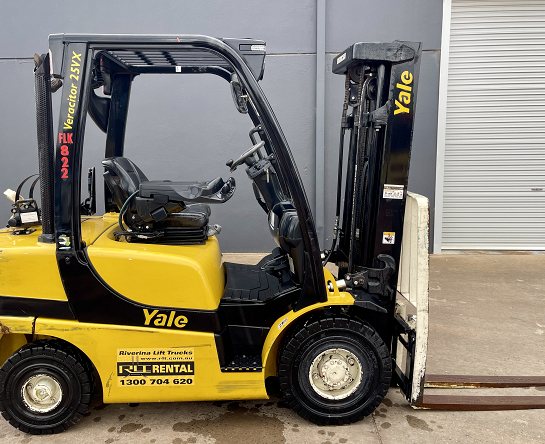 Used Forklift: YALE GLP25 