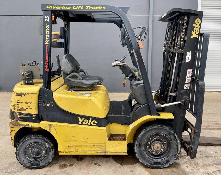 Used forklift: YALE GLP25TK 