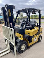 Used forklift: YALE GLP25