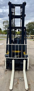 Used forklift: YALE GLP25VX