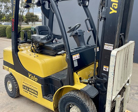 Used Forklift: YALE GLP25 