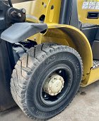 Used forklift: YALE GLP25