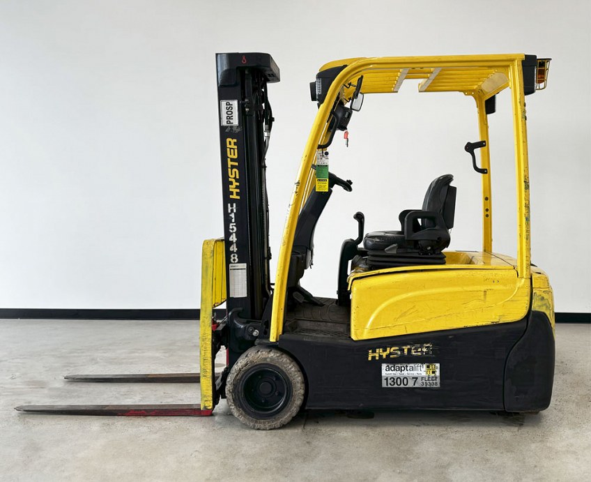 Used forklift: HYSTER J1.8XNT 